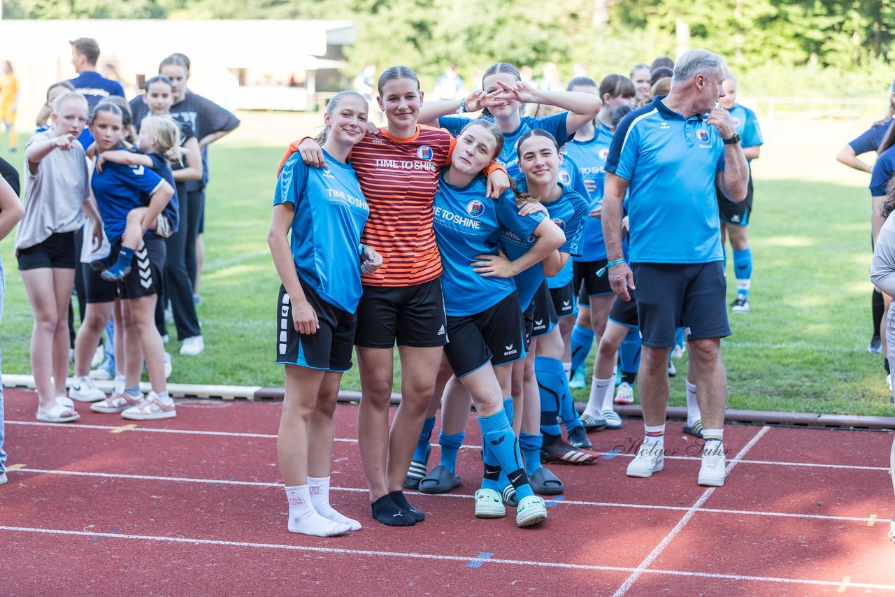 Bild 59 - Loewinnen Cup